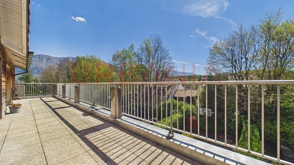 Magnifique appartement de 191m² avec terrasse et mezzanine 7