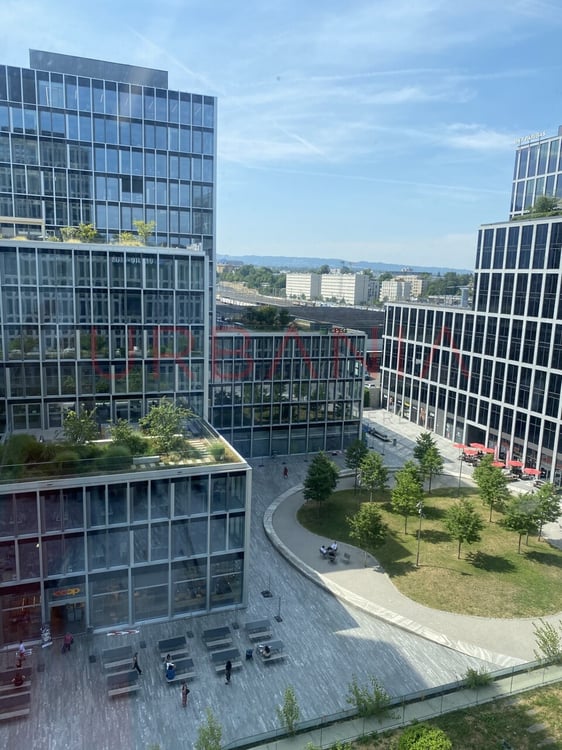OPPORTUNITE UNIQUE-BUREAUX DE 640 M2 A PONT-ROUGE 10
