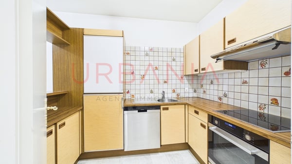 Exclusivité appartement à rénover au coeur des Eaux-Vives 5