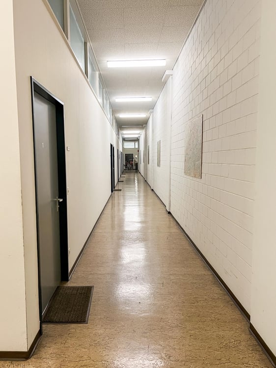 Helles Büro auf dem geschichtsträchtigen Papieri-Areal in BIberist 4