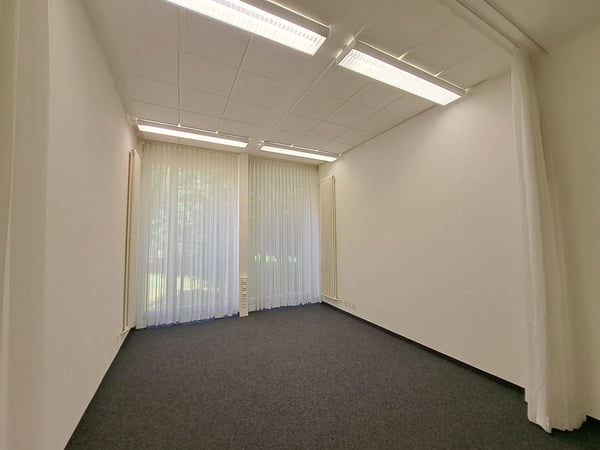 Ruhiger Büroraum  zu vermieten 5