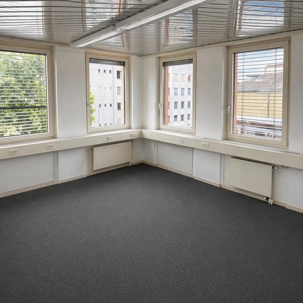 Grosszügige Bürofläche im 2. OG an zentraler Lage in Reinach (BL) 3