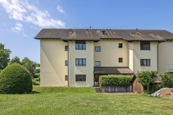 modernisierte 4.5-Zimmerwohnung in ruhiger, naturnahen Lage 10