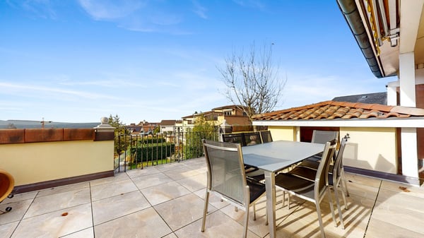 Stilvolles 2 ½ Zimmer Einfamilienhaus mit Rundum-Service in Oberwil Lieli 9