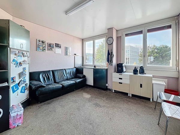 Surface administrative / artisanale de 300m2 2