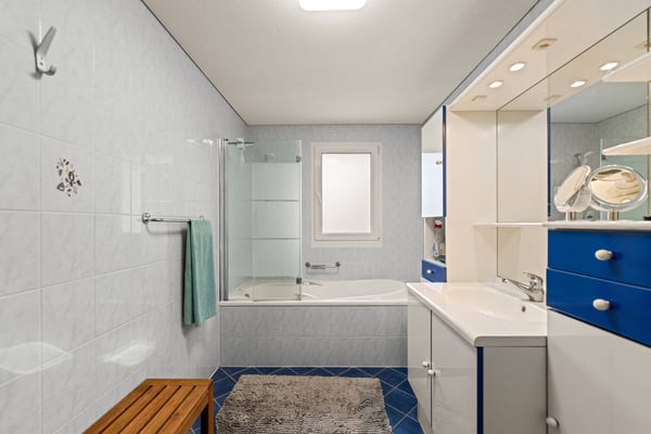 Spacieux appartement de 4,5 pièces avec vue dégagée 9