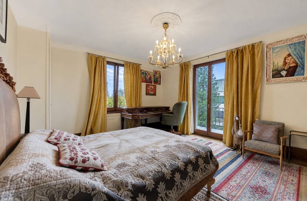 Exclusif: Maison de Maître aux allures de château - 5 pièces 10