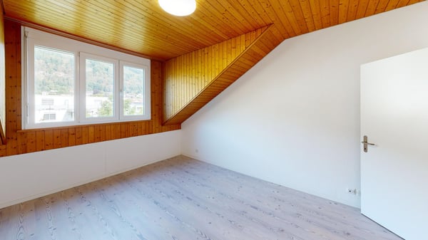 Grosszügige 4.5-Zimmer-Dachwohnung mit Charme in Pieterlen 11