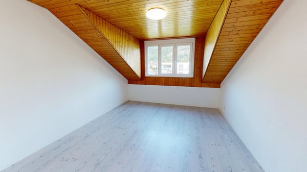 Grosszügige 4.5-Zimmer-Dachwohnung mit Charme in Pieterlen 10