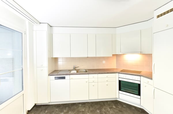 Grosse Erdgeschosswohnung 2
