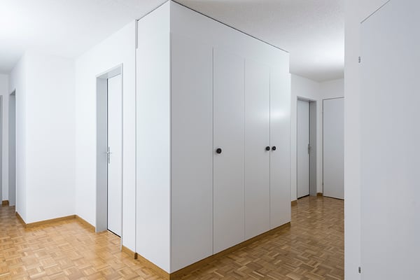 Grosse Wohnung an schöner Lage 3
