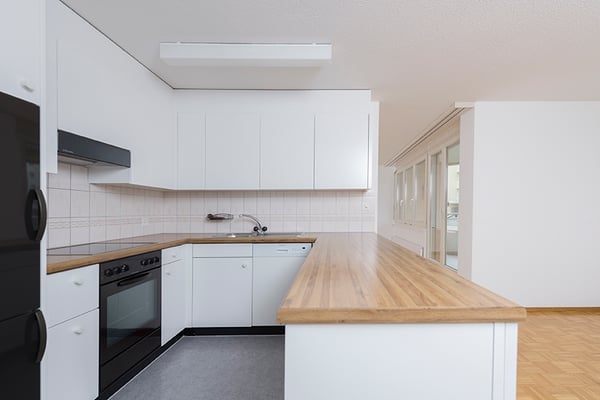 Grosse Wohnung an schöner Lage 5