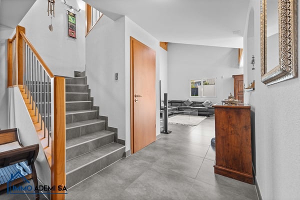 Spacieuse villa individuelle de 269 m² avec 2 logements, sur une parcelle de 1'009 m² au Bouveret ! 12