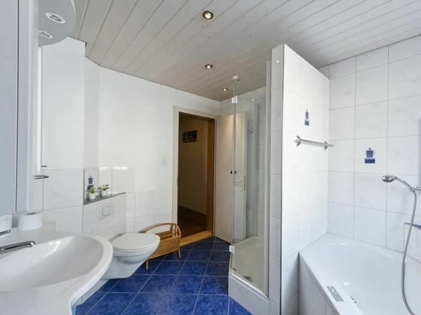 ZENTRAL MIT AUSBAUPOTENZIAL 8