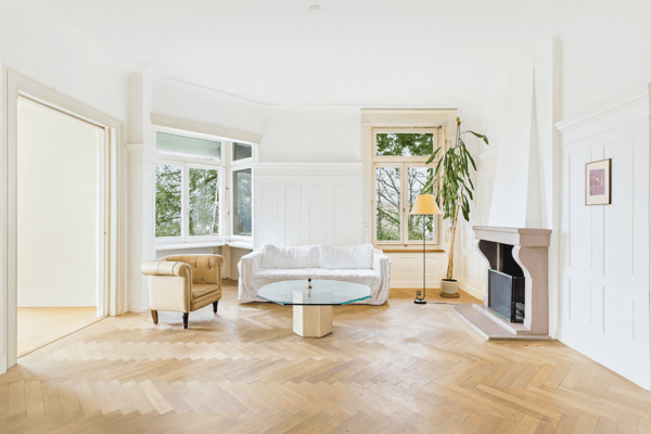 HISTORISCHE STADTVILLA AN EXKLUSIVER LAGE MIT VIEL POTENTIAL 2