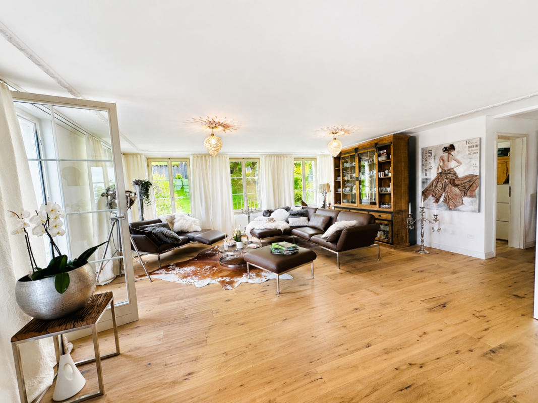 STILVOLLES GENERATIONENHAUS MIT EINLIEGERWOHNUNG & AUSBAUPOTENZIAL