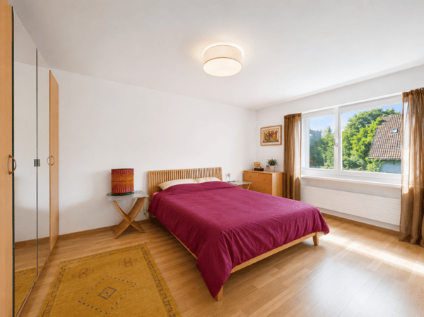 RUHIGE LAGE, BALKON UND GARAGE 5
