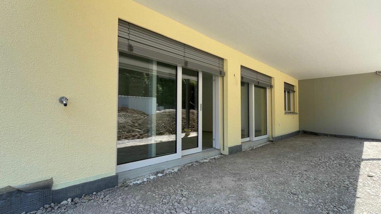 ERSTBEZUG MIT GROSSZÜGIGEM SITZPLATZ