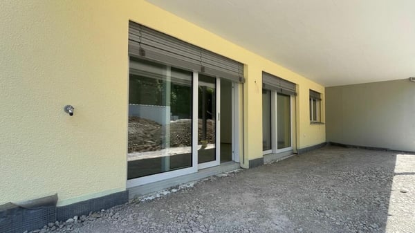 ERSTBEZUG MIT GROSSZÜGIGEM SITZPLATZ 5