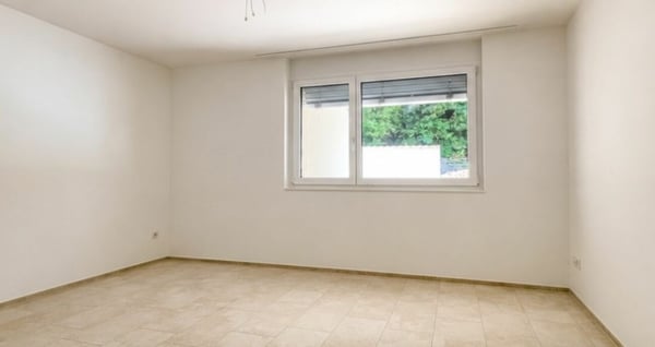ERSTBEZUG MIT GROSSZÜGIGEM SITZPLATZ 3