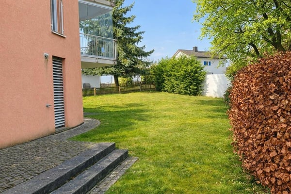 ATTRAKTIVE ANLAGEWOHNUNG MIT SONNIGEM SITZPLATZ 6