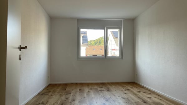 ERSTBEZUG IN MODERNEM NEUBAU 8