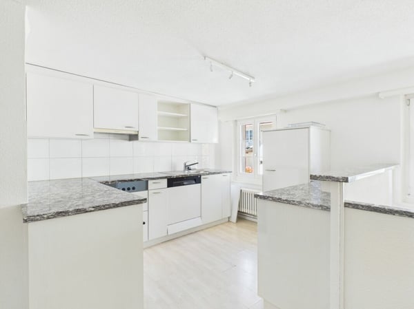 ZWEIFAMILIENHAUS MIT ATTRAKTIVEM MIETPOTENZIAL AN ZENTRALER LAGE 4
