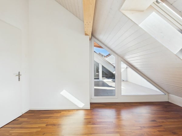 MODERNER AUSBAU UND GROSSZÜGIGES RAUMGEFÜHL 4