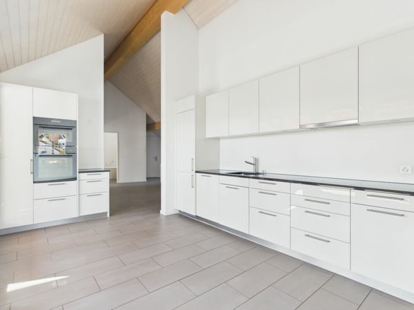 MODERNER AUSBAU UND GROSSZÜGIGES RAUMGEFÜHL 3