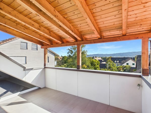 MODERNER AUSBAU UND GROSSZÜGIGES RAUMGEFÜHL 7