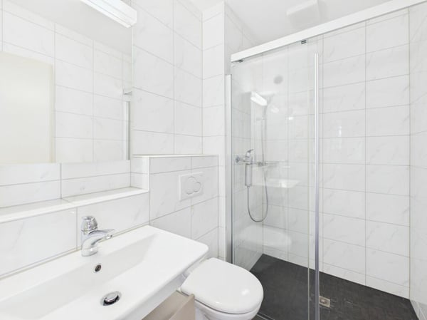 GROSSZÜGIGES WOHNEN MIT DREI TERRASSEN 5