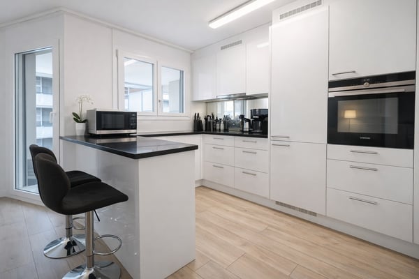 Grosszügige 1-Zimmer-Wohnung mit Balkon an zentraler Lage in Olten 2