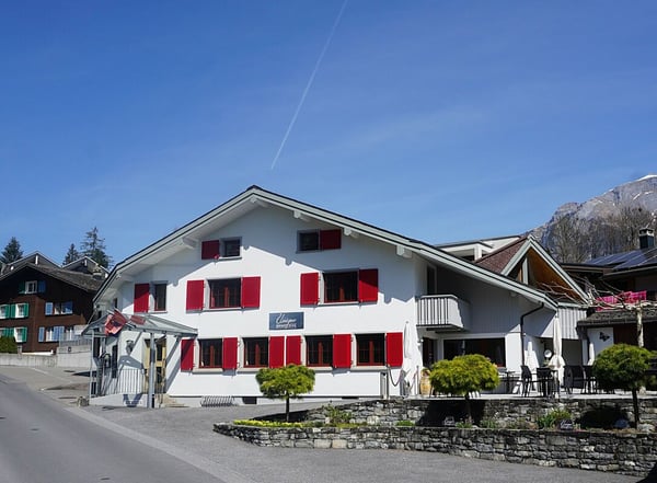Restaurant Unique mit B & B in Schwändi/GL 16