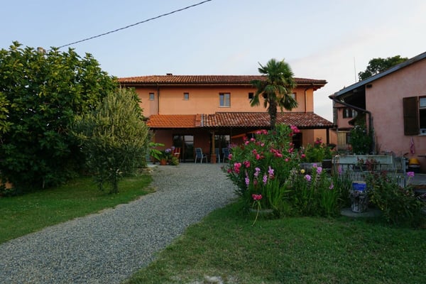 Traumhafte Liegenschaft an einmaliger Lage 10