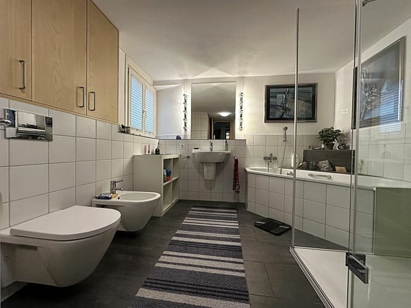 7.5 Zimmer-Einfamilienhaus mit schönem Garten 5