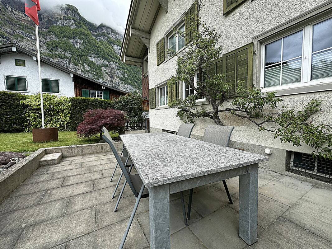 7.5 Zimmer-Einfamilienhaus mit schönem Garten