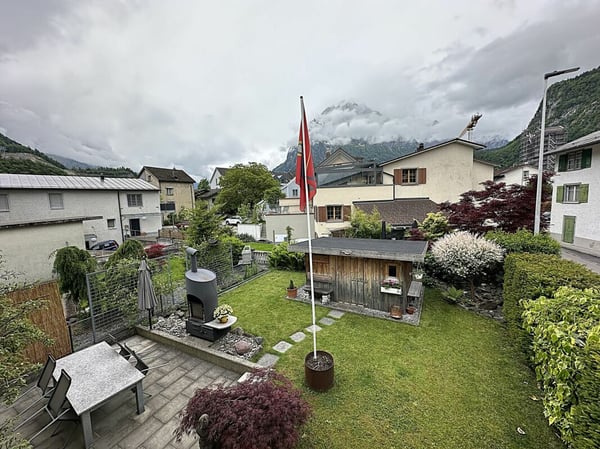 7.5 Zimmer-Einfamilienhaus mit schönem Garten 11
