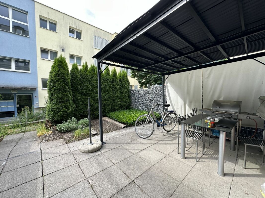 5.5 Zi. -Reiheneinfamilienhaus mit 1.5 Zi.- Einliegerwohnung