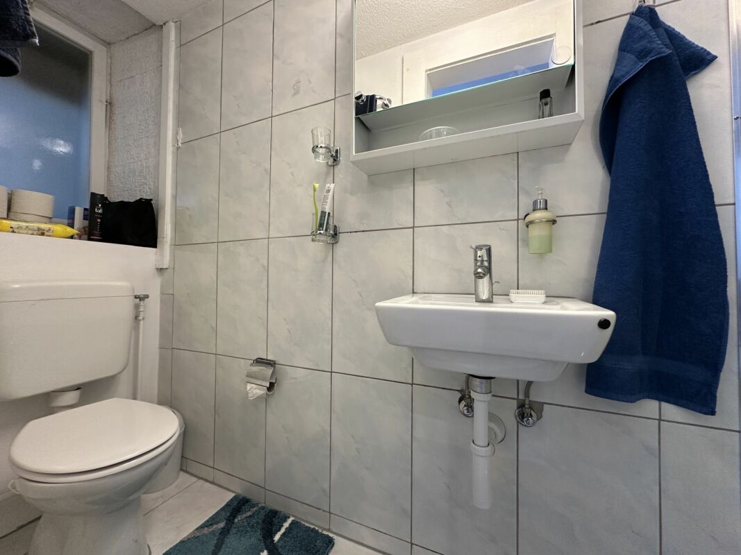 5.5 Zi. -Reiheneinfamilienhaus mit 1.5 Zi.- Einliegerwohnung