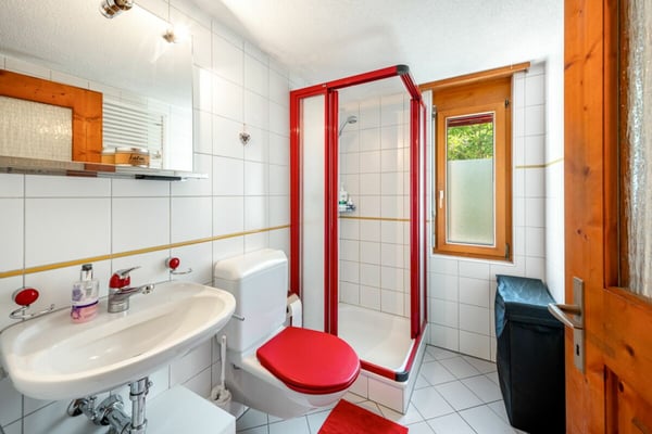 Attraktives 6.5 Zi.- Reiheneinfamilienhaus zum mieten in Ennenda bei Glarus 9