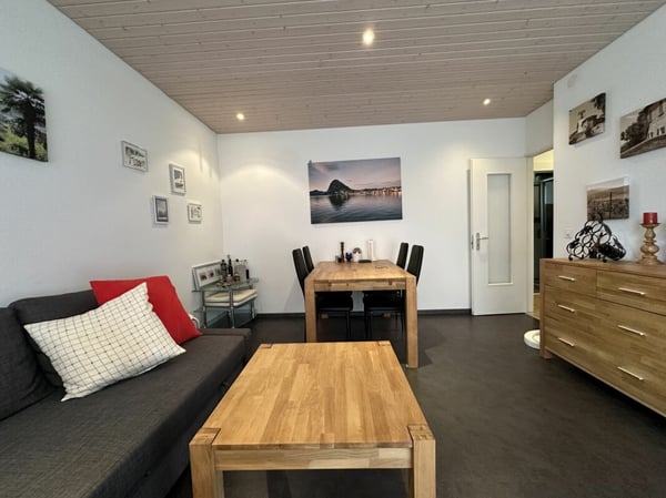 Ferienwohnung mit Balkon und gedecktem Parkplatz 2