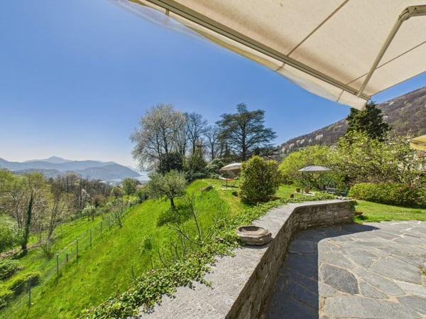 Terreno edificabile in vendita con licenza edilizia approvata 1