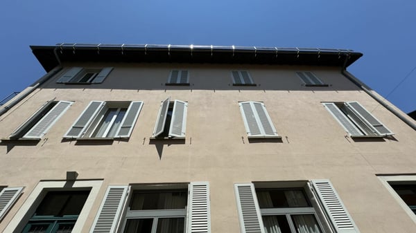 Al primo piano luminoso appartamento in affitto 12