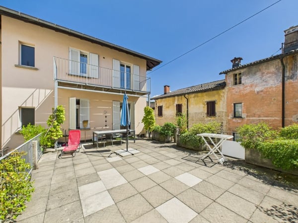 Al primo piano luminoso appartamento in affitto 3