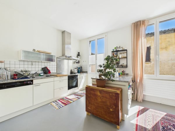 Al primo piano luminoso appartamento in affitto 6