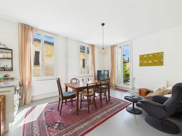 Al primo piano luminoso appartamento in affitto 1