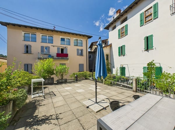 Al primo piano luminoso appartamento in affitto 4