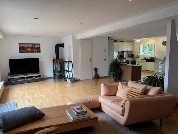 RENDITE-MFH (5%) IM AUFSTREBENDEN GLARNERLAND 5