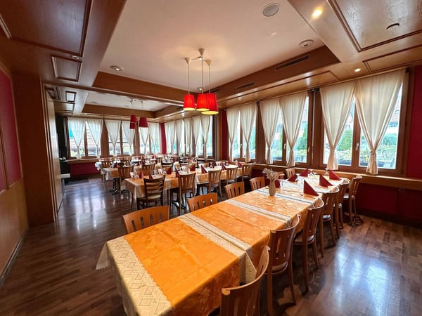 Charmantes Restaurant mit Terrasse und neuer Küche 4