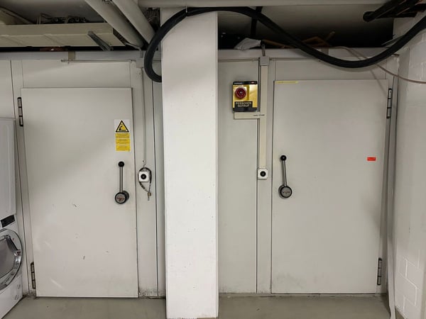 Charmantes Restaurant mit Terrasse und neuer Küche 11